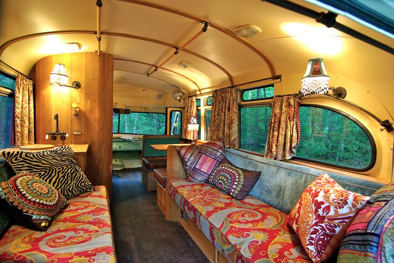 moroccan-style-interior-transforms-bus-into-home-3