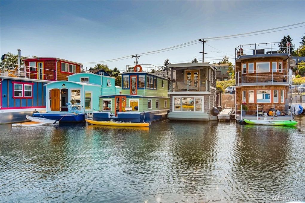 Floating Home Community in Seattle