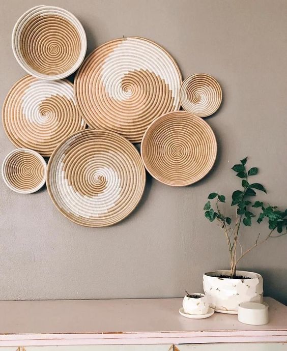 Sand and white baskets