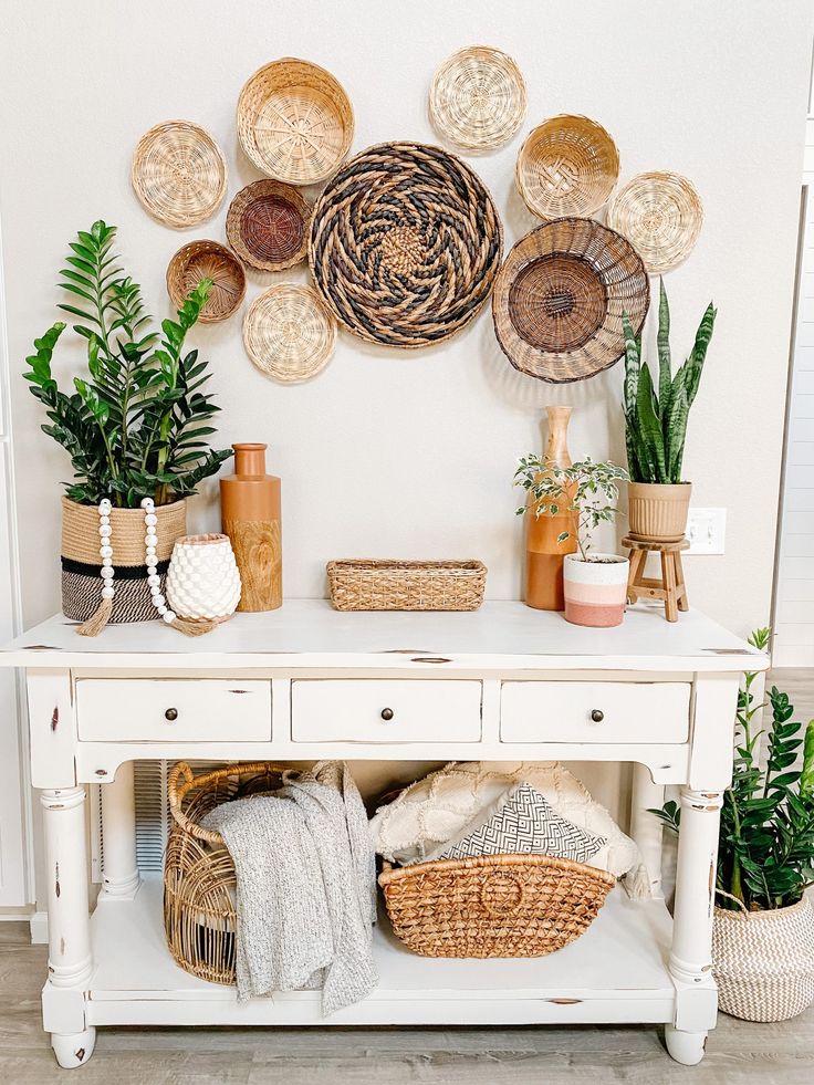 Shabby Chic with Baskets